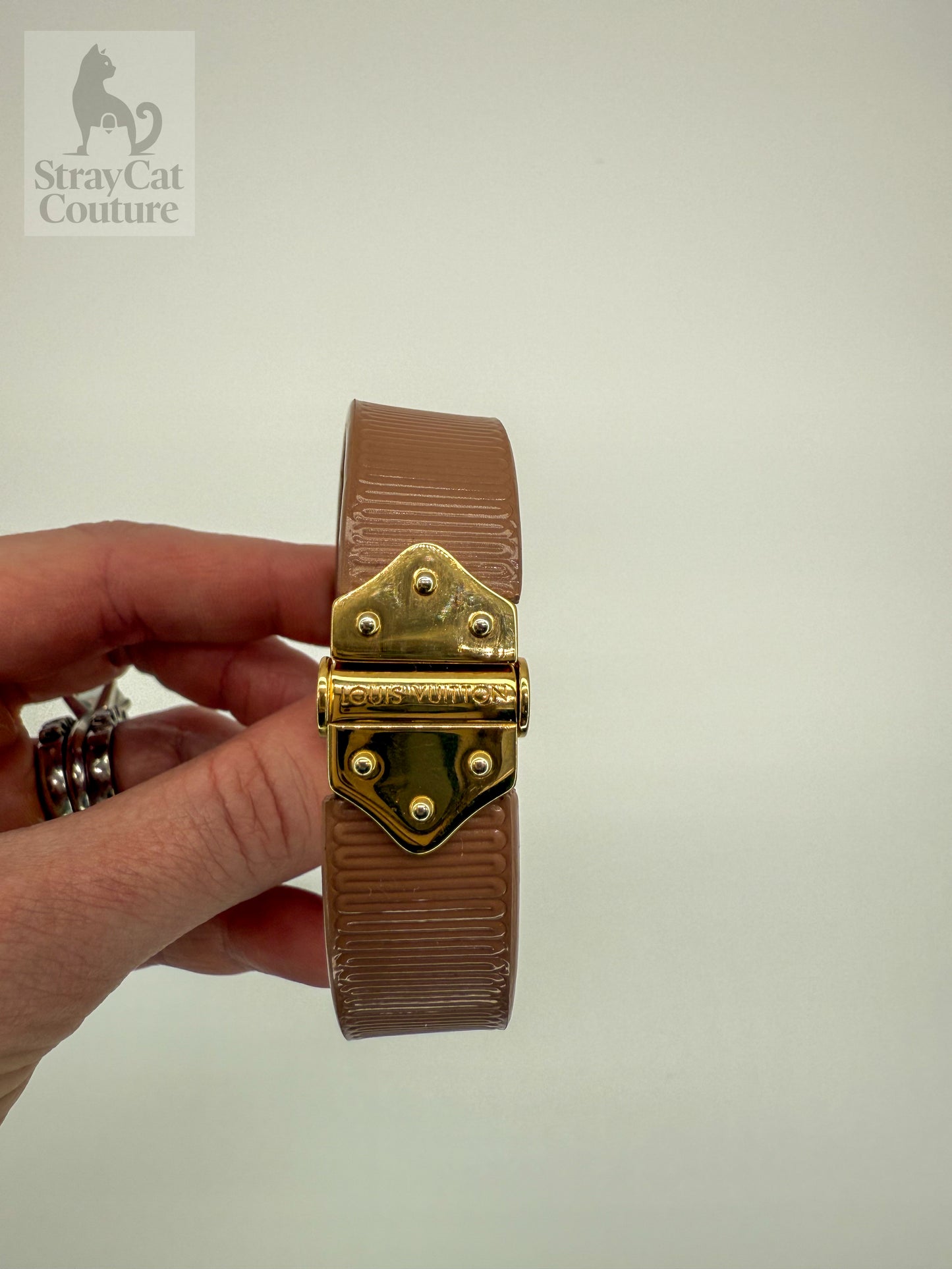Louis Vuitton Spirit Bracelet – Taupe & Gold