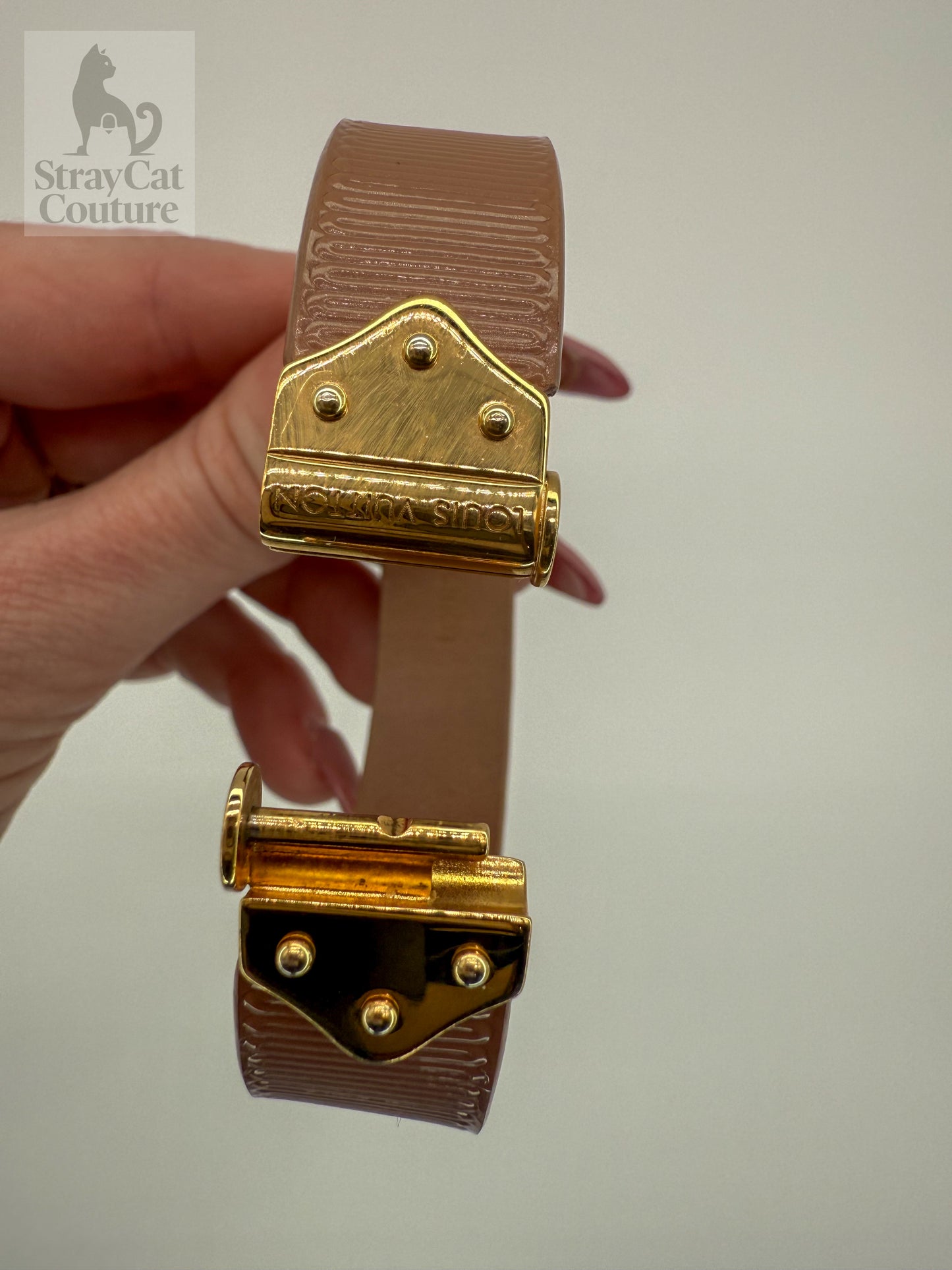 Louis Vuitton Spirit Bracelet – Taupe & Gold